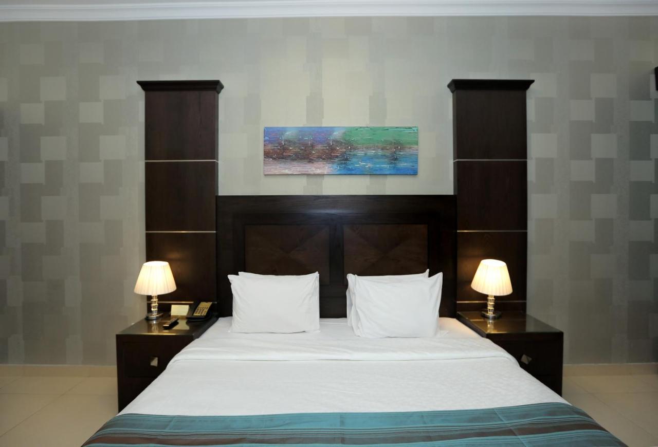 Ivory Grand Hotel Apartments Дубай Екстер'єр фото