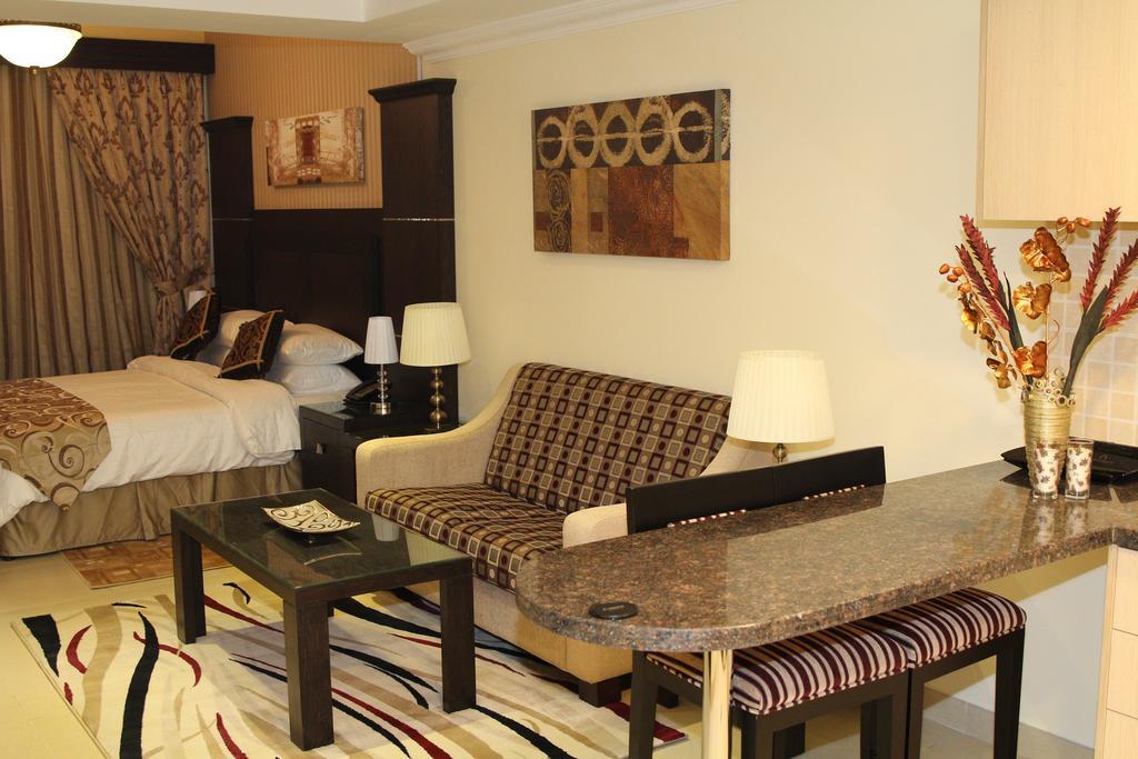 Ivory Grand Hotel Apartments Дубай Екстер'єр фото