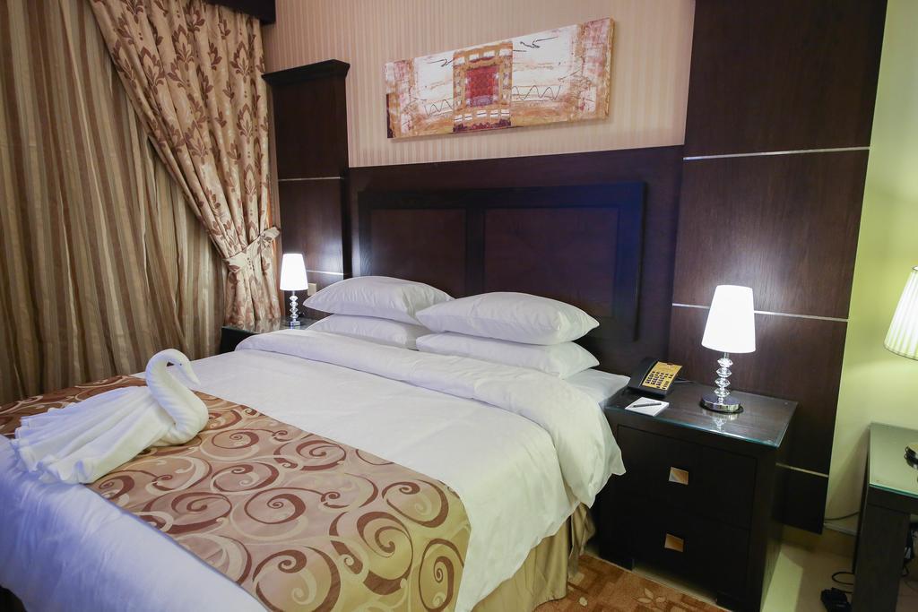 Ivory Grand Hotel Apartments Дубай Екстер'єр фото